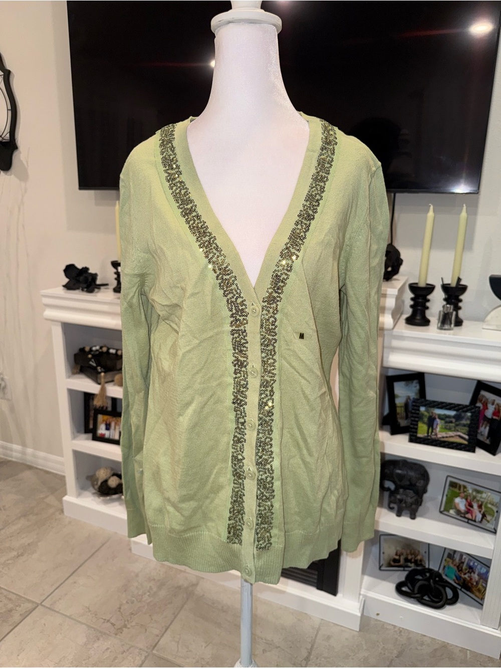 2 x 20$ Van Heusen Light Green Embellished V-Neck Cardigan Size M